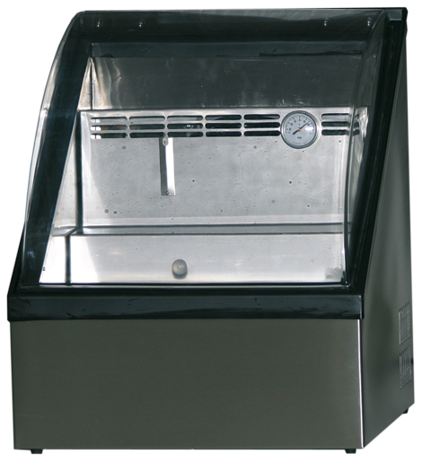 Kühlvitrine Selbstbedienung für Snacks leer ohne Produkte